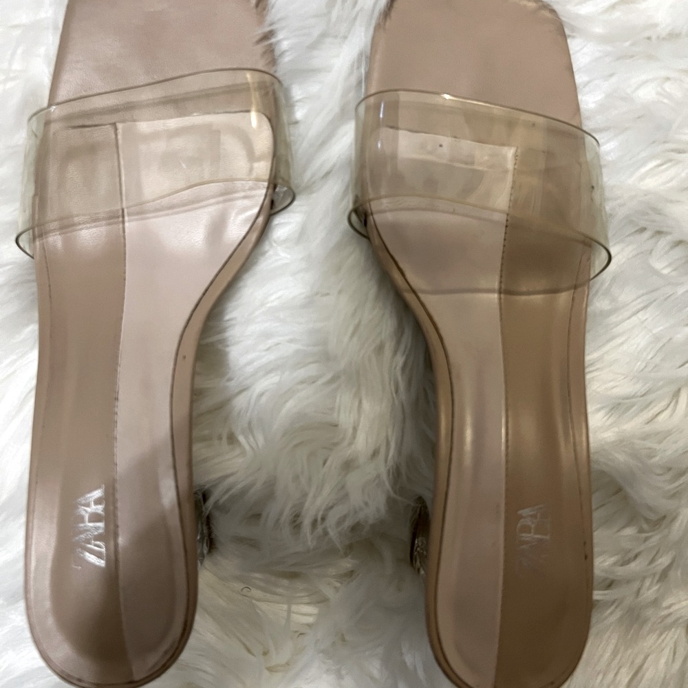 Shoe